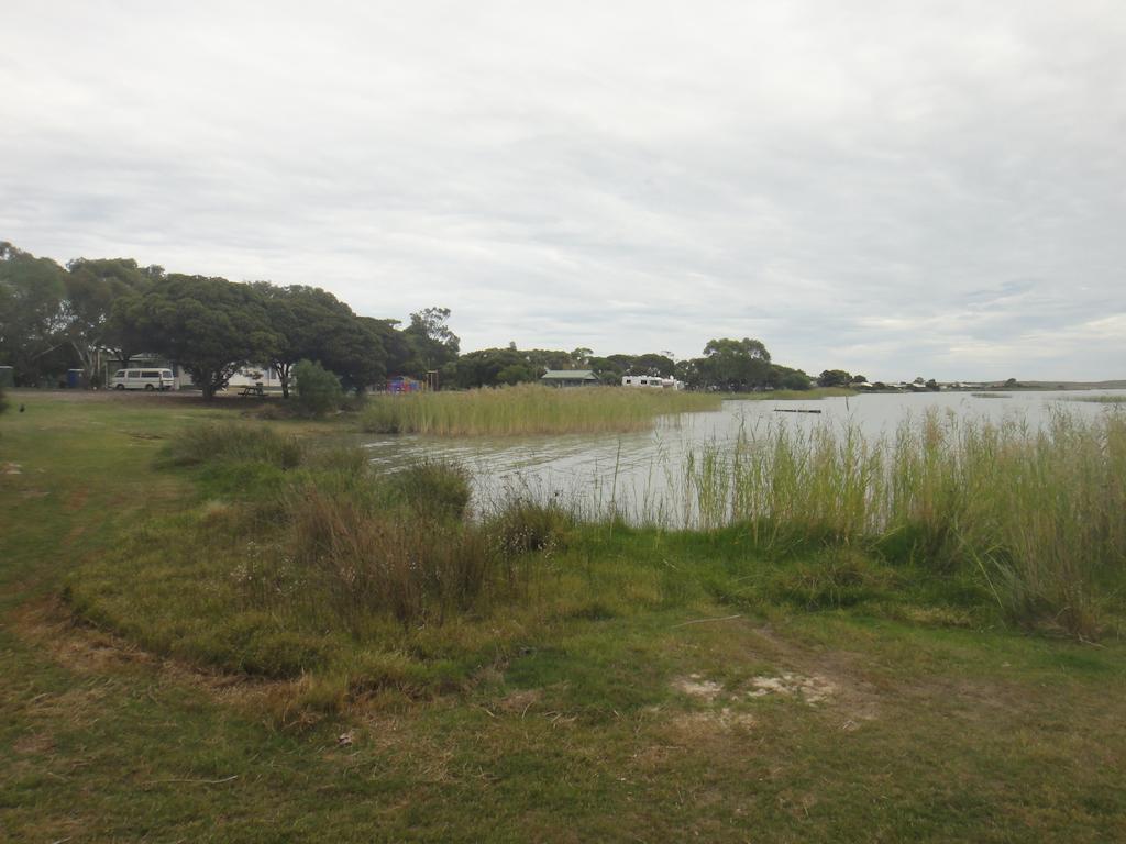 Lake Albert Caravan Park Meningie Exterior foto