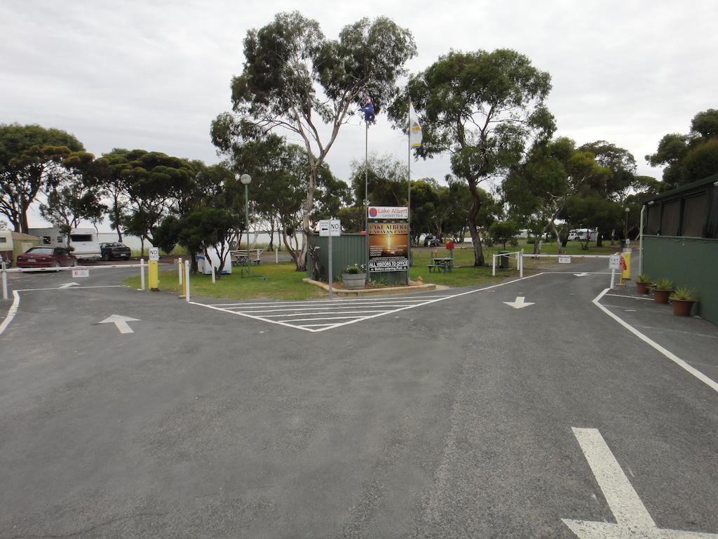 Lake Albert Caravan Park Meningie Exterior foto