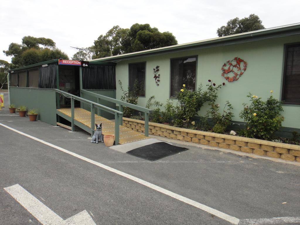 Lake Albert Caravan Park Meningie Exterior foto