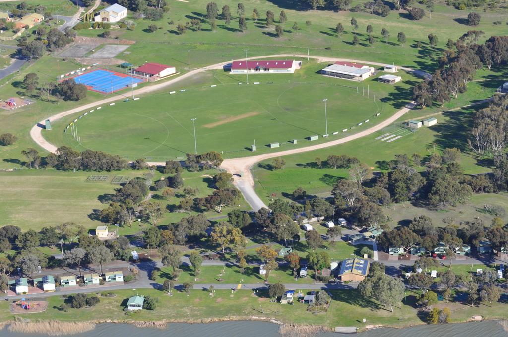 Lake Albert Caravan Park Meningie Exterior foto