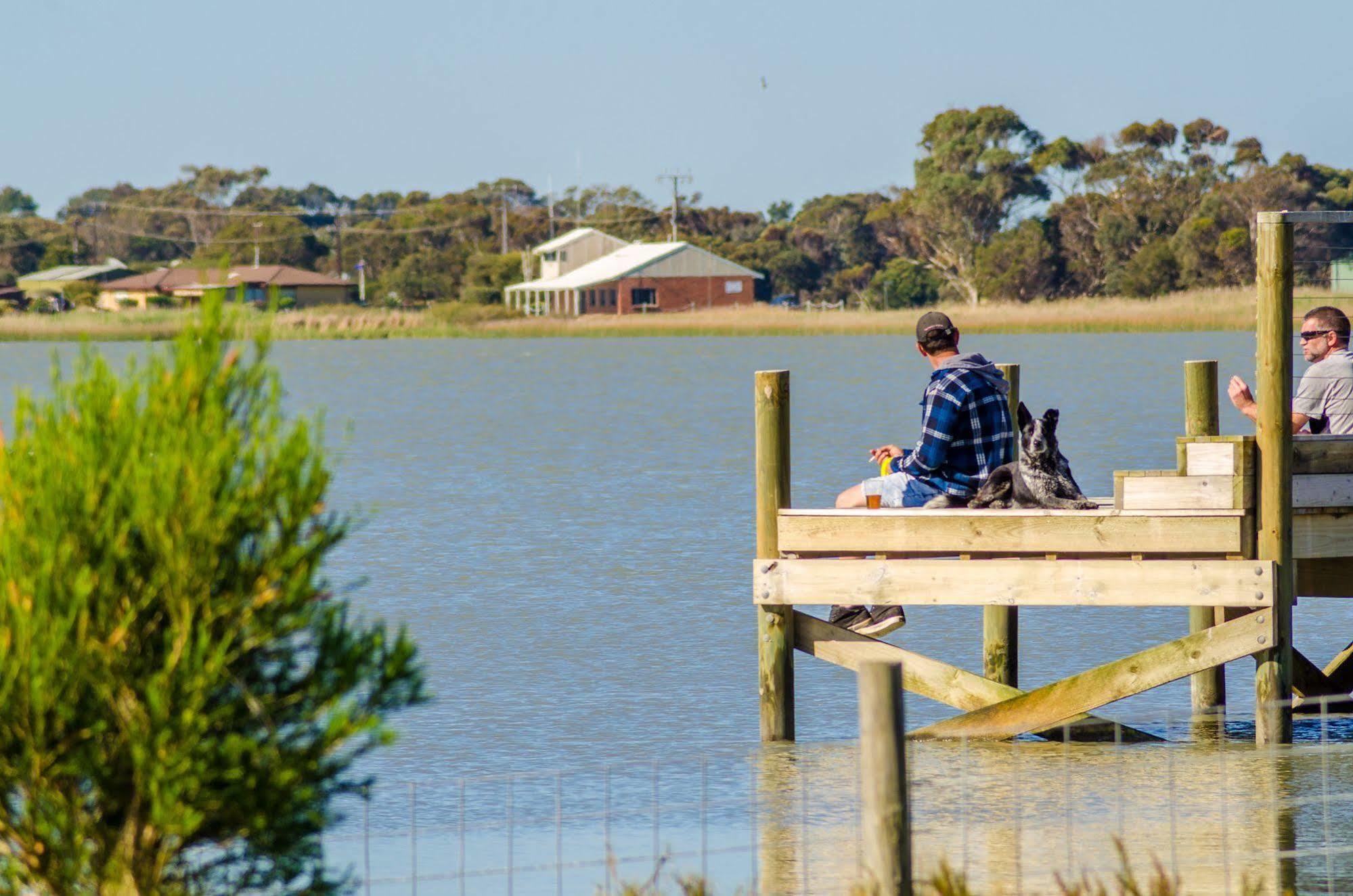 Lake Albert Caravan Park Meningie Exterior foto